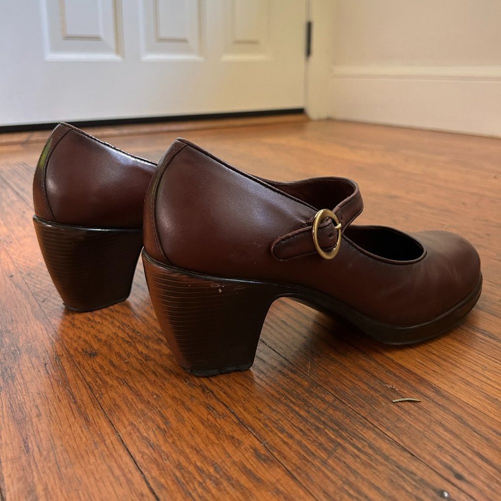 Dark Brown Mary Jane Dankos Sz. 38 GREAT CONDITION